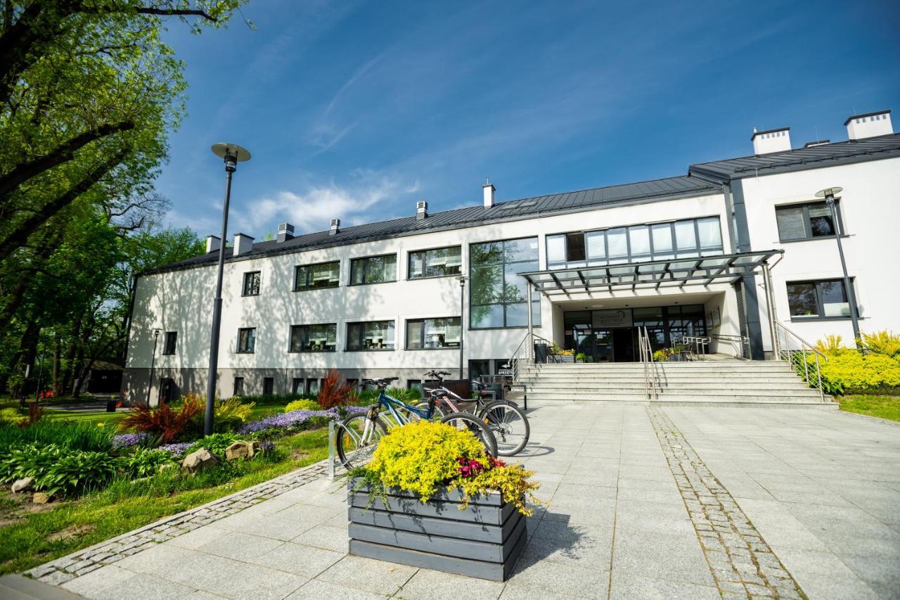 Centrum Rehabilitacji Spolecznej I Zawodowej Zaz Sloneczne Wzgorze 타르노프 외부 사진