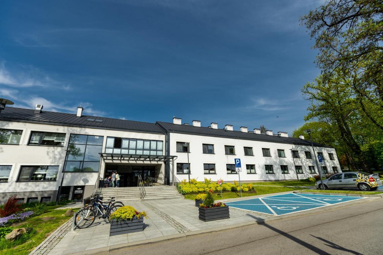 Centrum Rehabilitacji Spolecznej I Zawodowej Zaz Sloneczne Wzgorze 타르노프 외부 사진