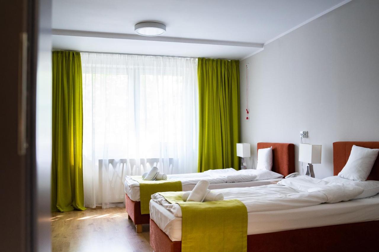 Centrum Rehabilitacji Spolecznej I Zawodowej Zaz Sloneczne Wzgorze 타르노프 외부 사진
