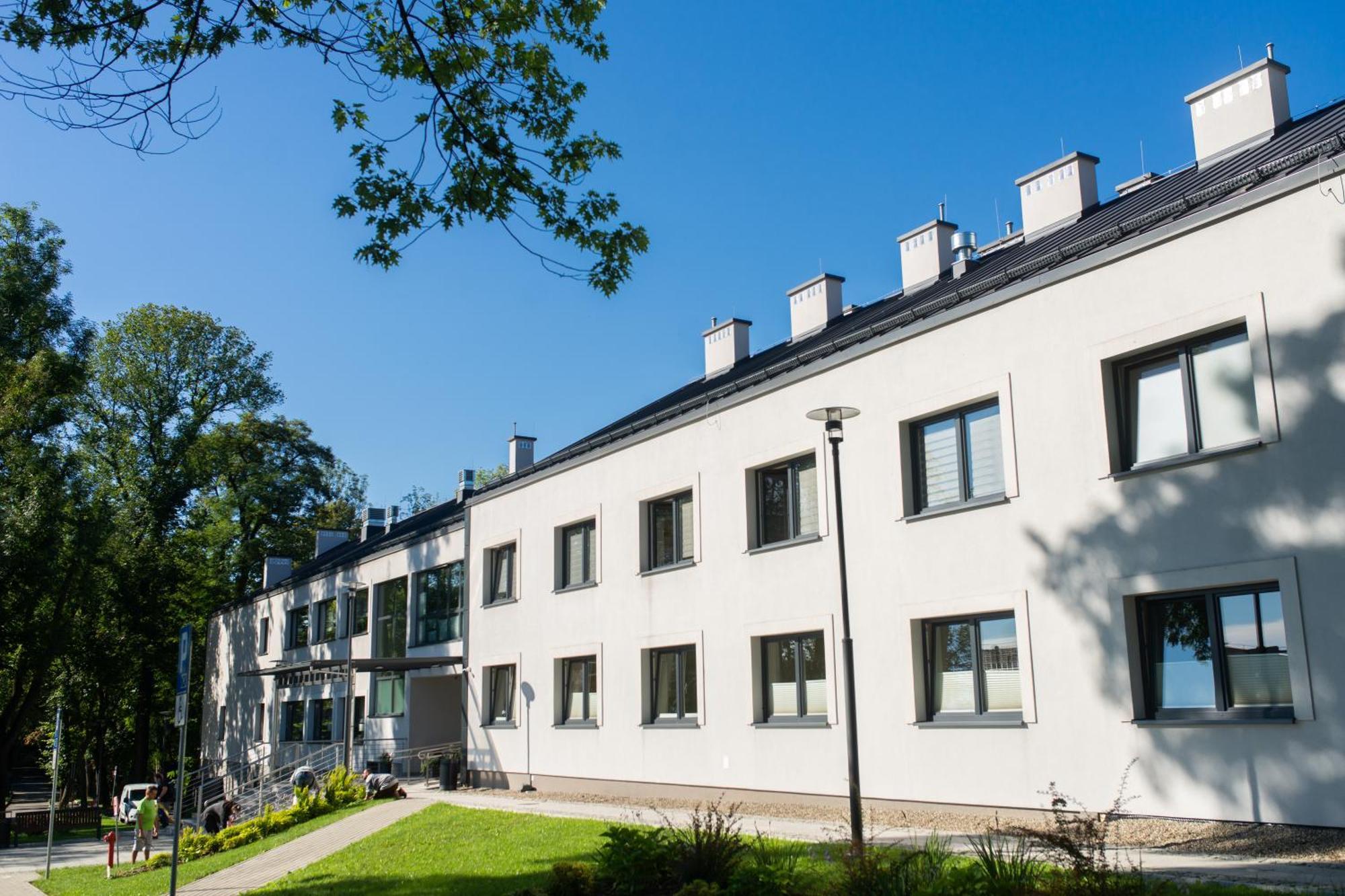 Centrum Rehabilitacji Spolecznej I Zawodowej Zaz Sloneczne Wzgorze 타르노프 외부 사진