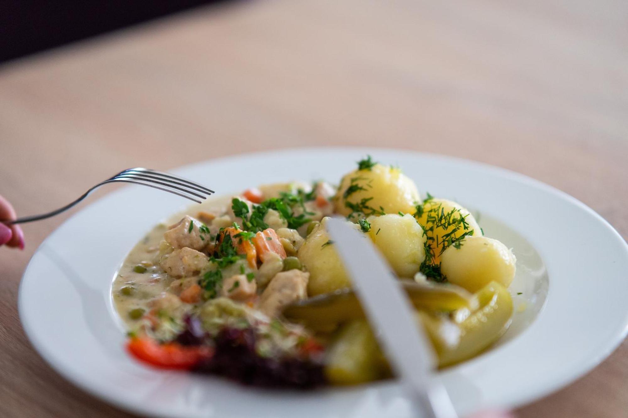 Centrum Rehabilitacji Spolecznej I Zawodowej Zaz Sloneczne Wzgorze 타르노프 외부 사진